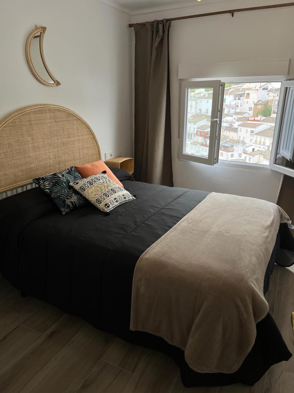 Apartamento El Patio. Setenil De Las Bodegas Екстериор снимка