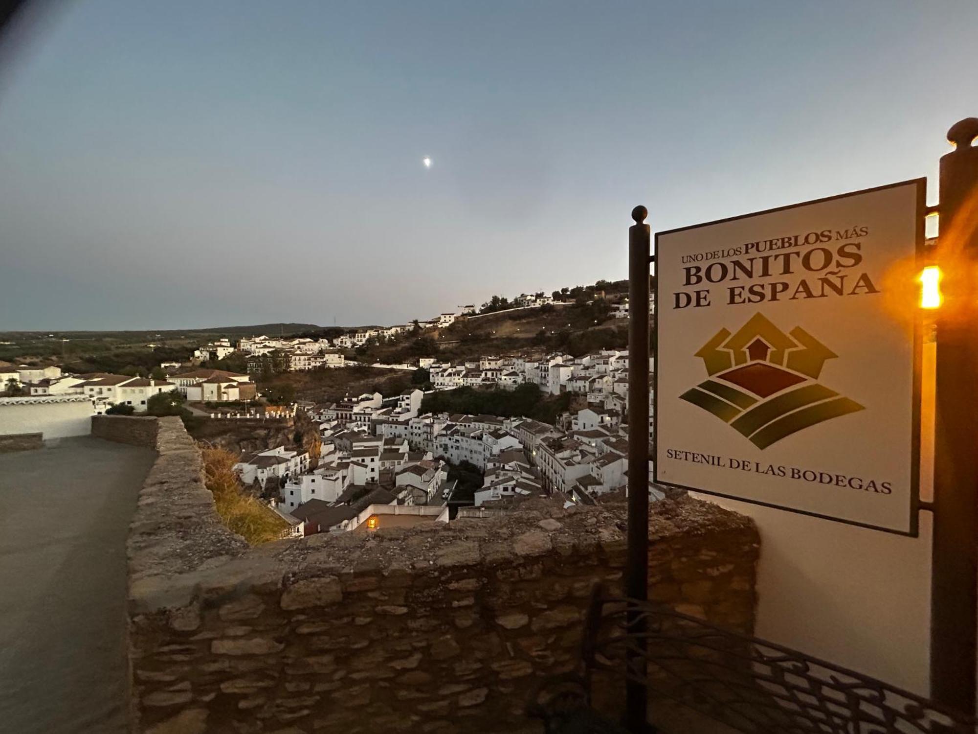 Apartamento El Patio. Setenil De Las Bodegas Стая снимка